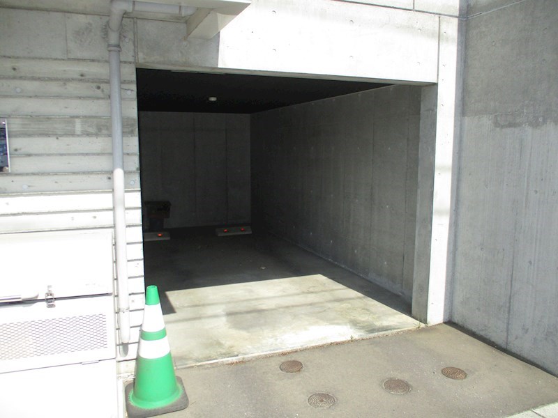 グランカルムN20 駐車場