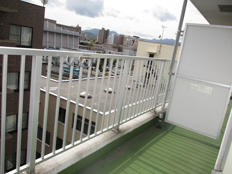 北海道札幌市東区北十七条東１丁目 ベランダ