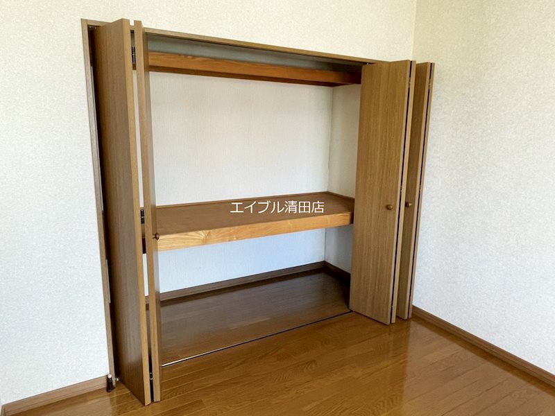 メゾン新富 収納
