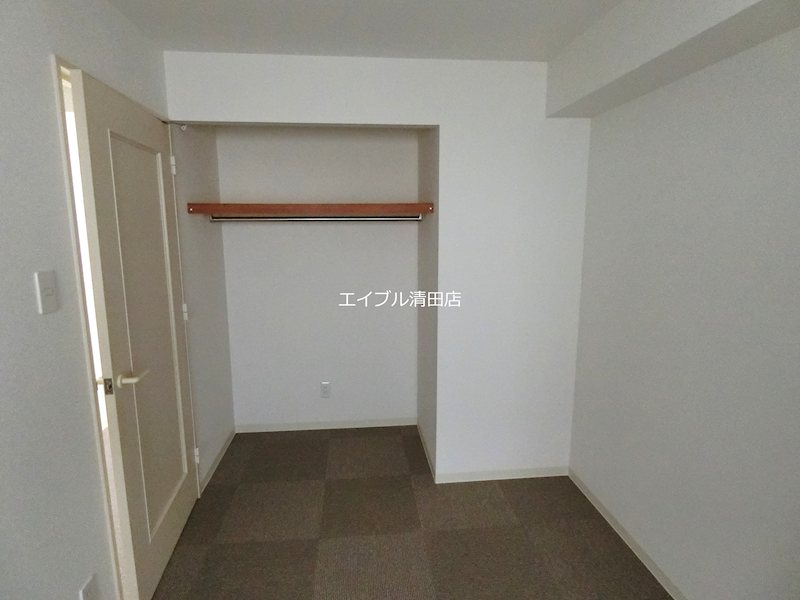 エスクロー澄川 収納