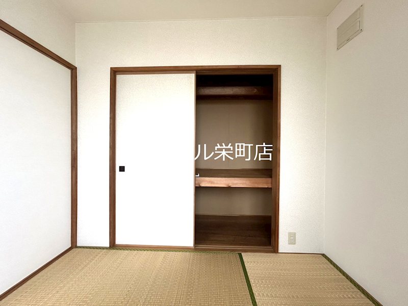 北海道札幌市東区北四十七条東１５丁目 収納