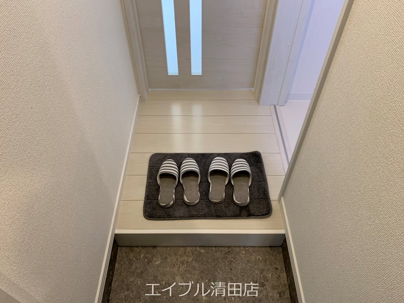 エクセレント　コンフォートB 玄関