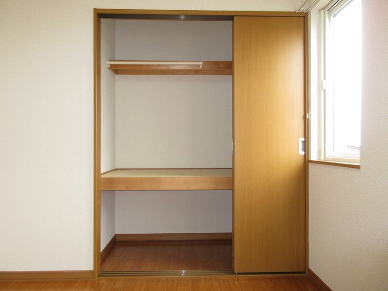 ヴィレッジ福住 収納