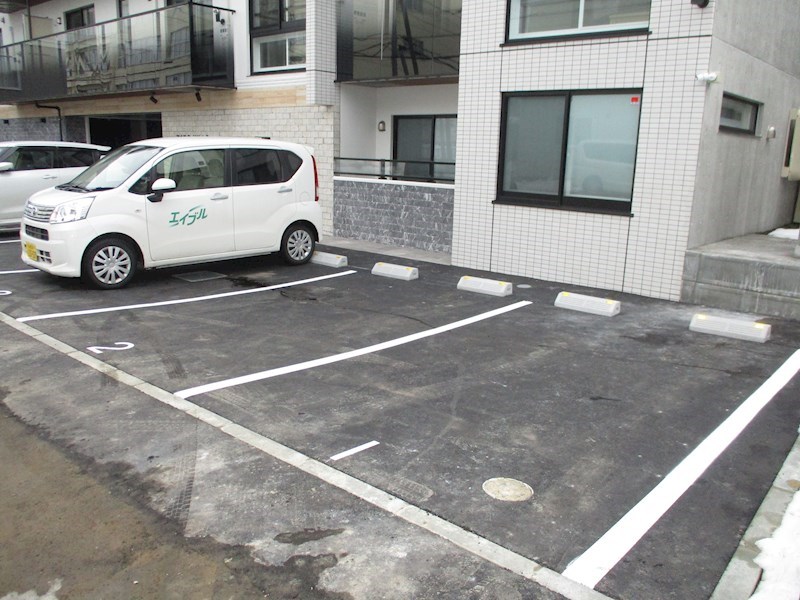 北海道札幌市東区本町一条１丁目 駐車場