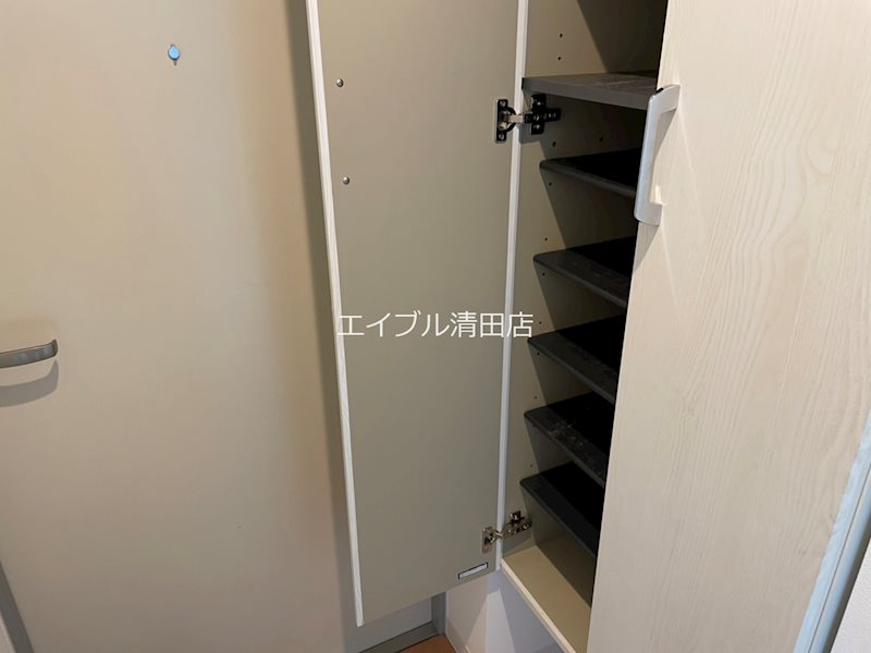 TONY TOWER KITAHIROSHIMA 玄関