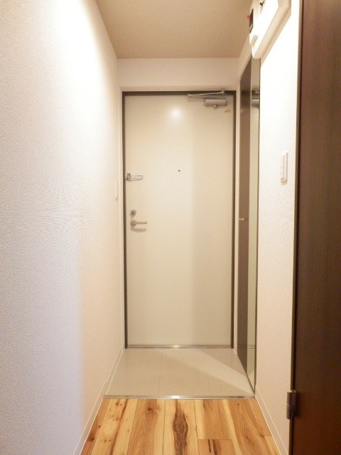 グラシアス北12条 玄関
