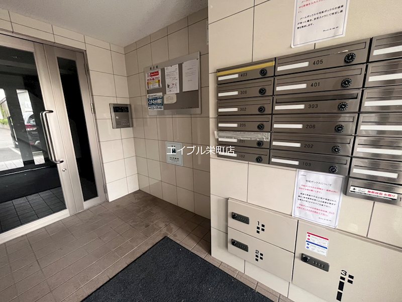 北海道札幌市東区北九条東１０丁目 エントランス
