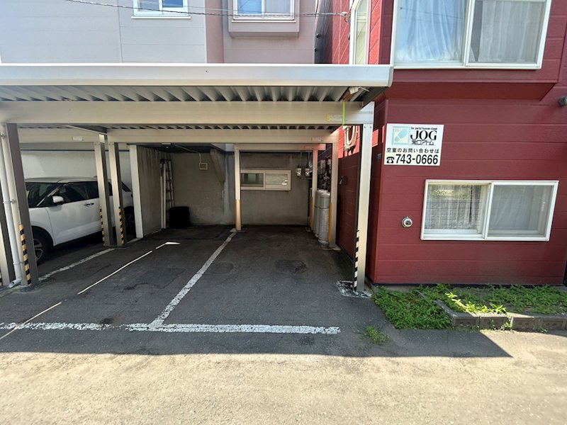 北海道札幌市東区北十八条東９丁目 駐車場