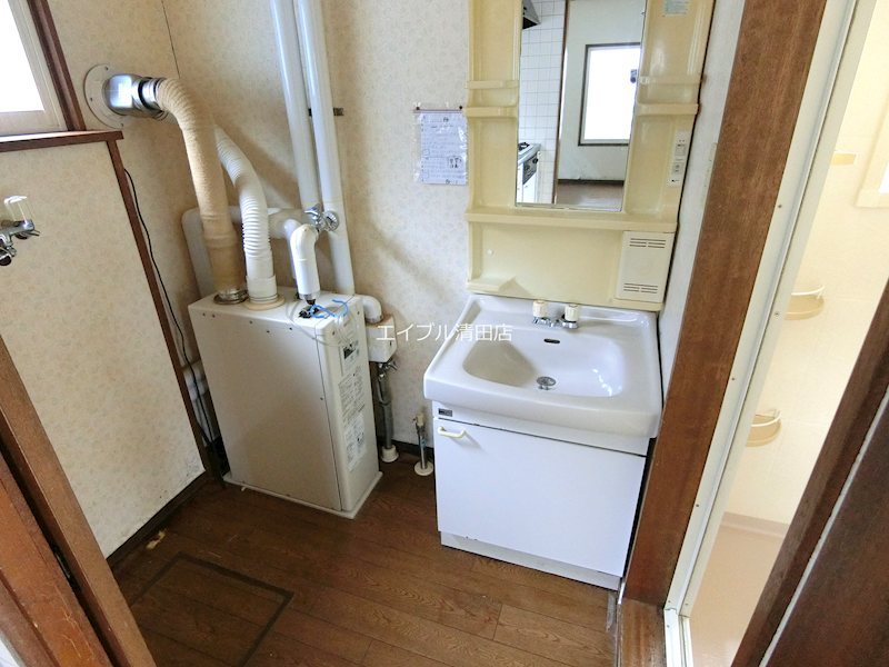 北ノ沢6丁目戸建 洗面所