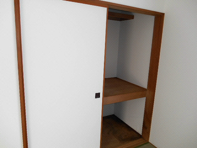 イーストヒル 収納