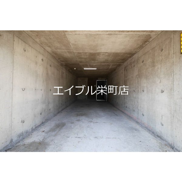 スターライト 駐車場
