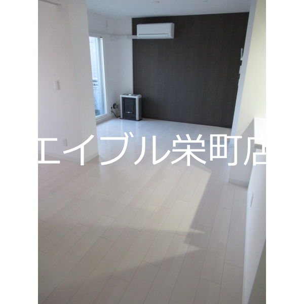 北海道札幌市東区北四十条東１７丁目 リビング