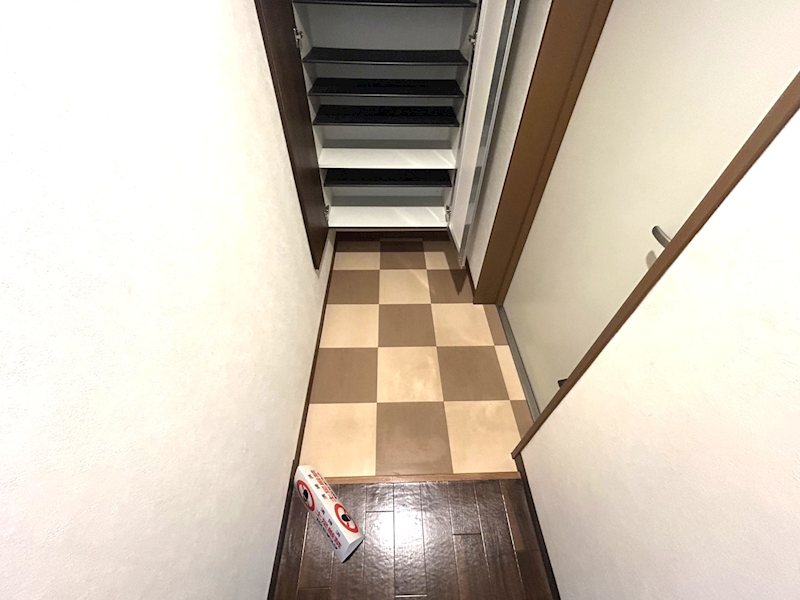 北海道札幌市東区北三十二条東１８丁目 玄関
