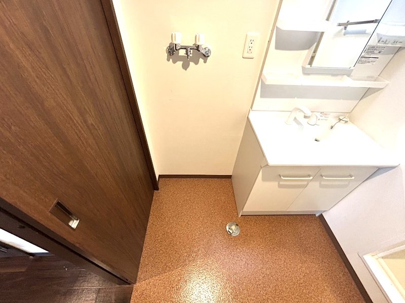 北海道札幌市東区北三十二条東１８丁目 洗面所