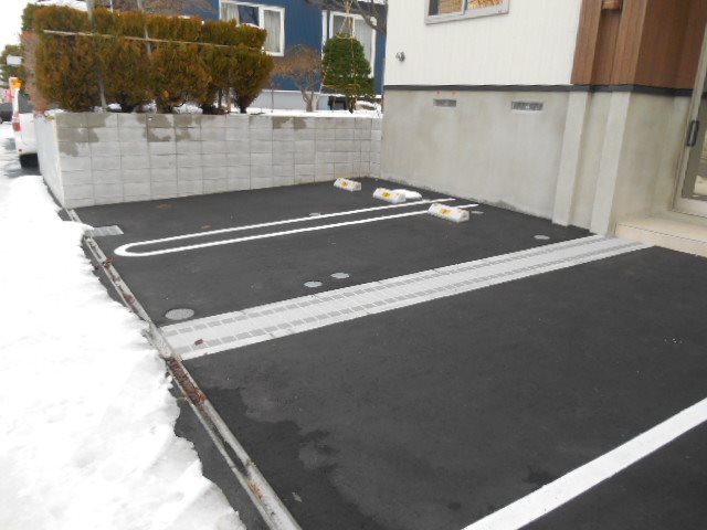 ヴァンベール羊ヶ丘 駐車場