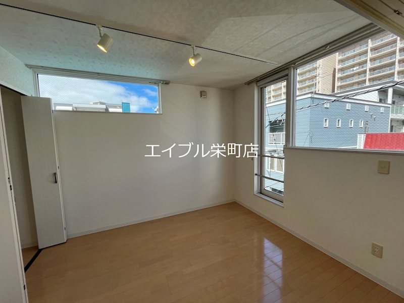 エミネンス北7条 ベッドルーム