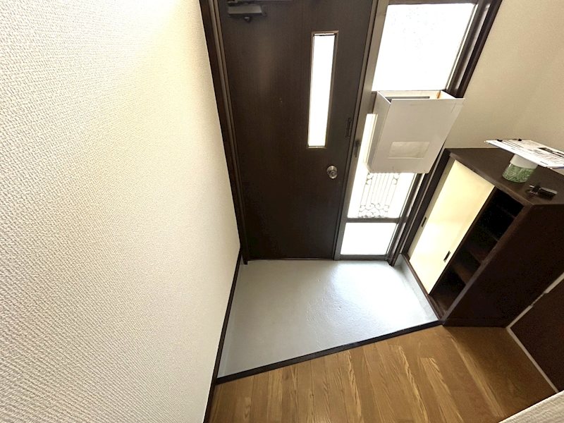 北海道札幌市東区北二十七条東１８丁目 玄関