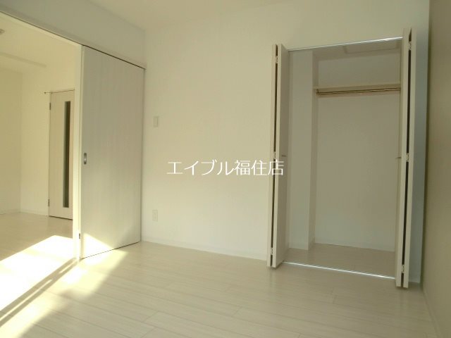 A BOND月寒東　A棟 収納