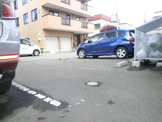 エスポアール福住 駐車場