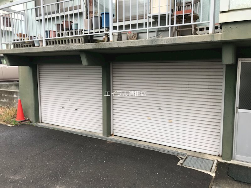 グリーンヴィラ北広島 駐車場