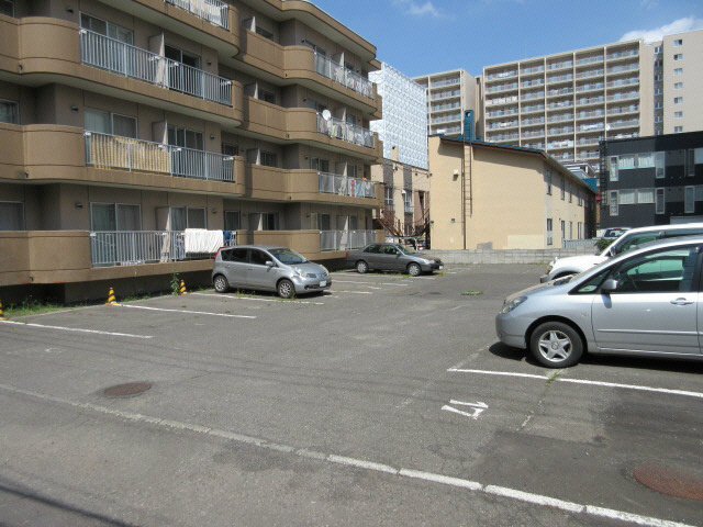 北海道札幌市東区北七条東６丁目 駐車場
