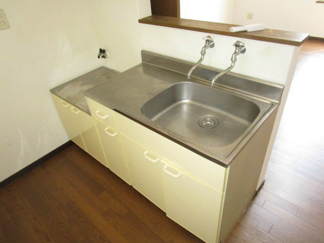 北海道札幌市東区北七条東８丁目 キッチン