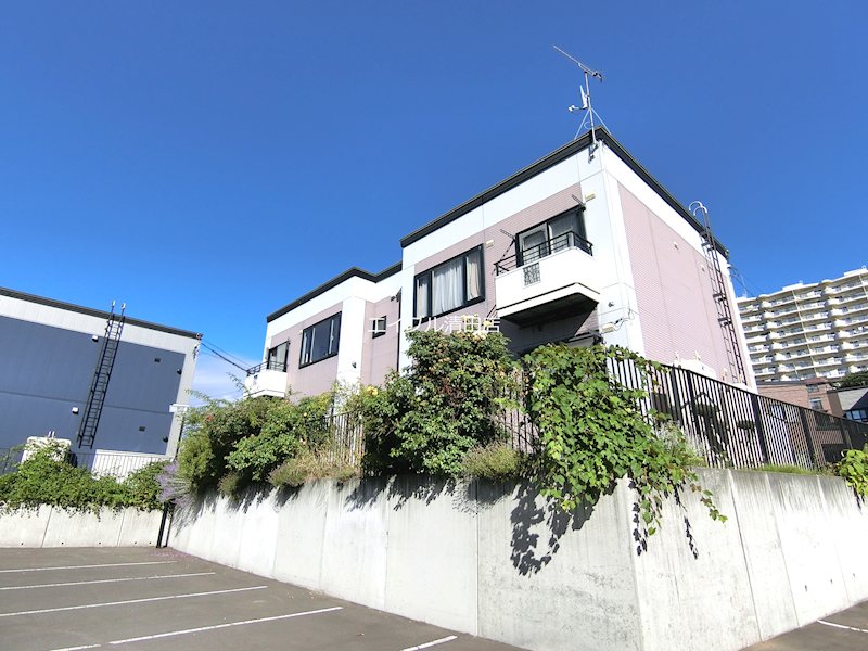 グランヴェール川沿 III 外観