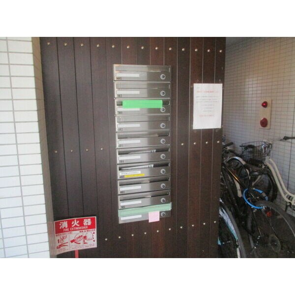 北海道札幌市東区北二十一条東８丁目 エントランス