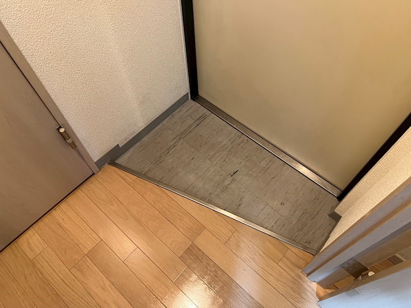 北海道札幌市東区北十五条東１６丁目 玄関