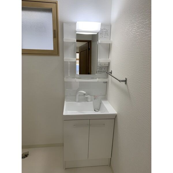 北海道札幌市東区本町一条６丁目 洗面所