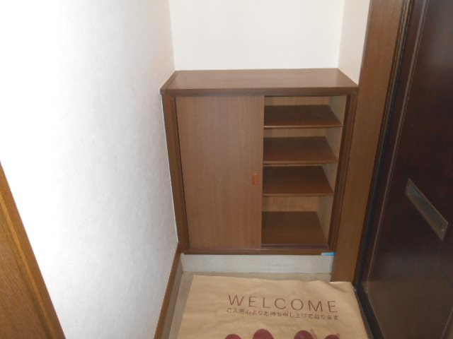 サンフォーレスト 玄関