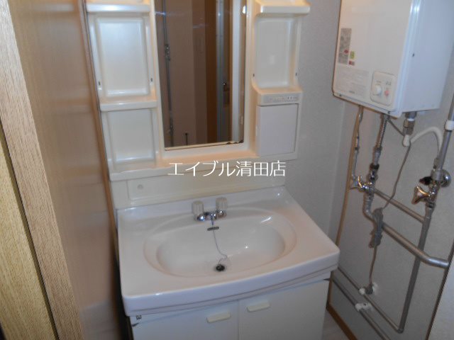 アーヴァン８４ 洗面所