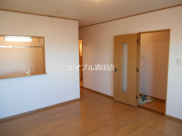 アーヴァン８４ 玄関