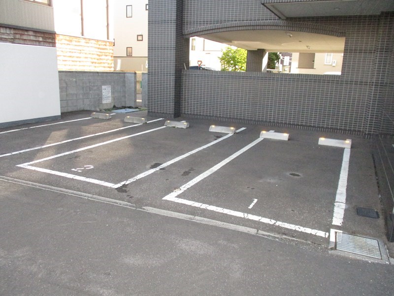 北海道札幌市東区本町二条３丁目 その他