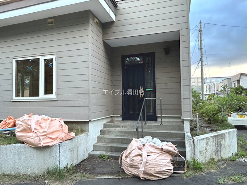 大曲南ヶ丘5丁目戸建 エントランス