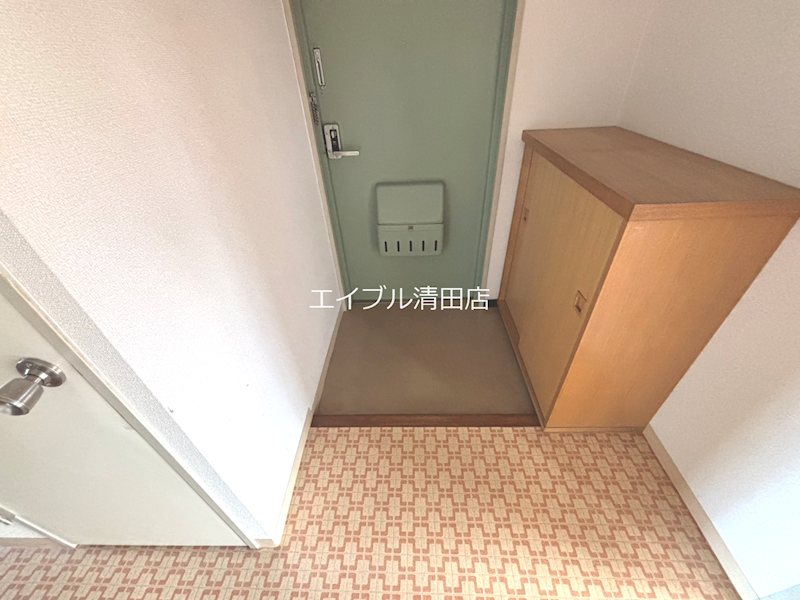 三高コーポ 玄関