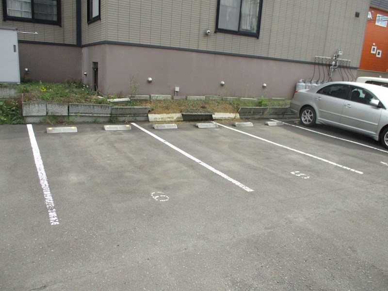 北海道札幌市東区北九条東９丁目 駐車場