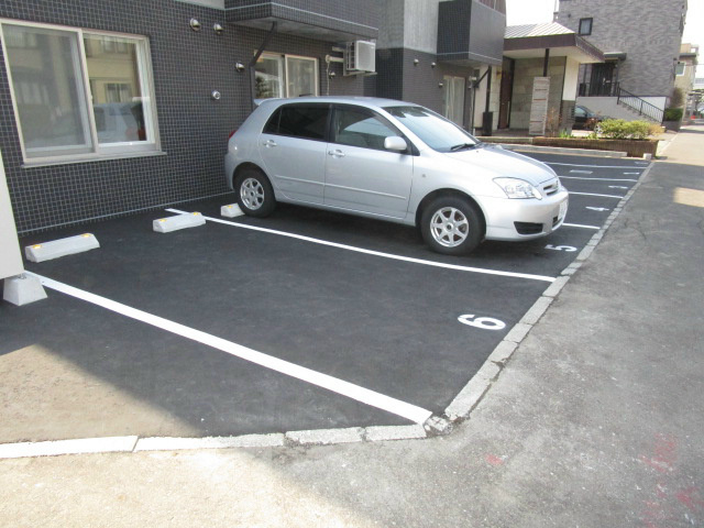 北海道札幌市東区北二十四条東１８丁目 駐車場
