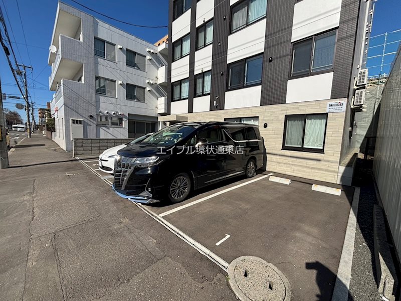 北海道札幌市東区北十六条東３丁目 駐車場