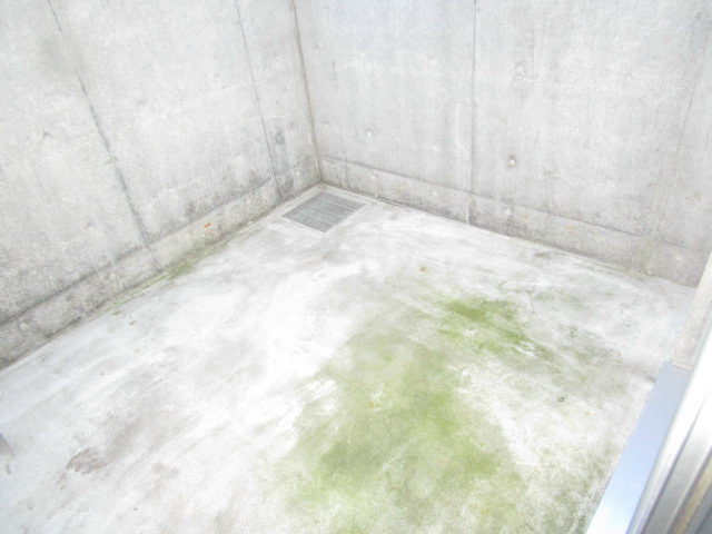 北海道札幌市東区北十五条東９丁目 ベランダ