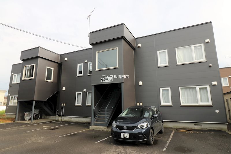 WOOのいえ 駐車場