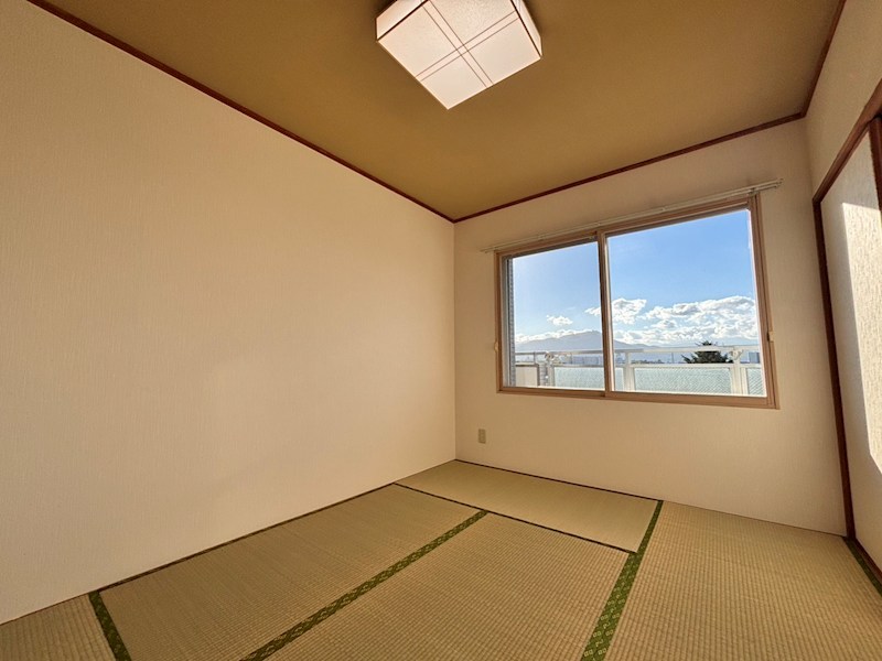 クレア西岡 その他