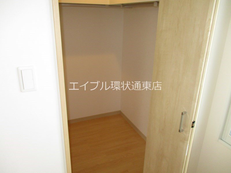 北海道札幌市東区北八条東８丁目 収納