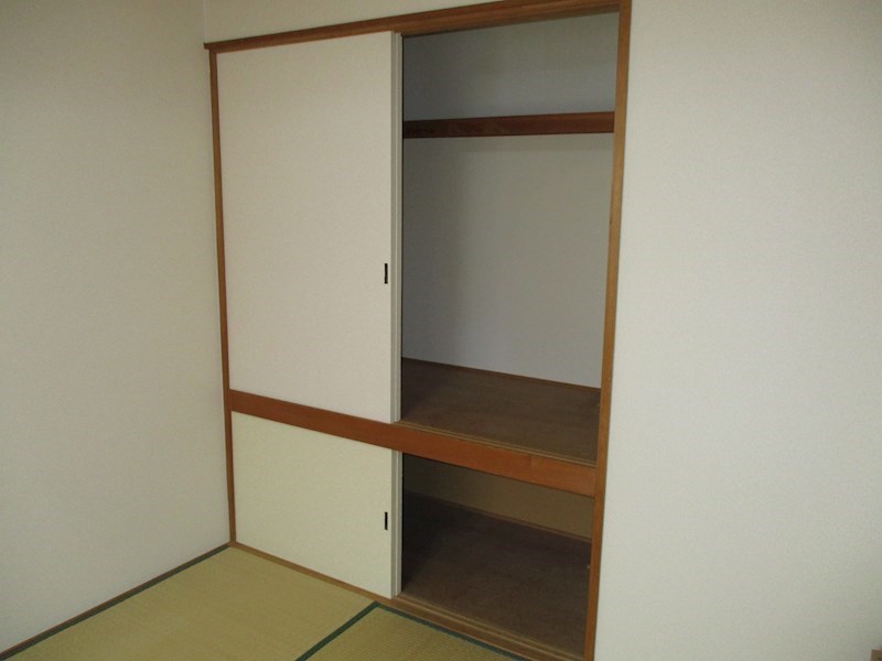 北海道札幌市東区伏古十一条２丁目 収納