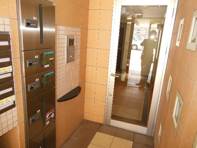 北海道札幌市東区北九条東９丁目 エントランス