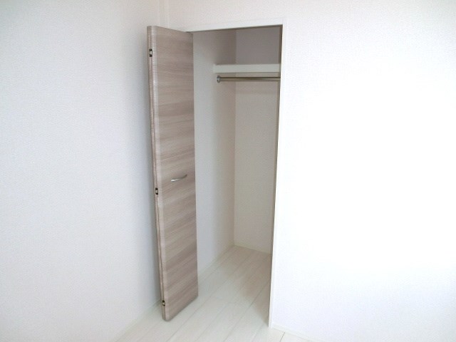 グリーンネックレス その他