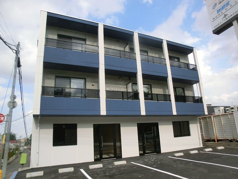 アスールドーム前 外観