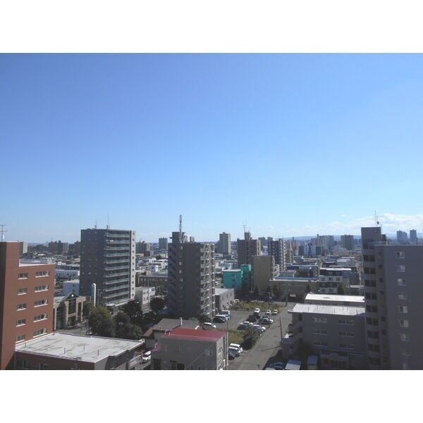 北海道札幌市東区北二十一条東１５丁目 ベランダ