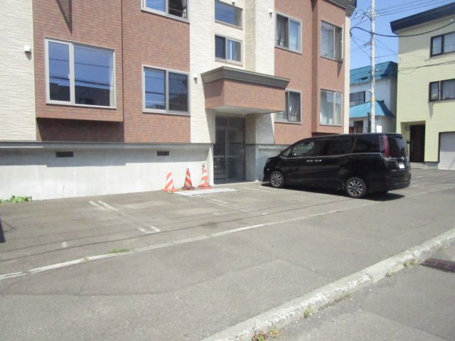 北海道札幌市東区北三十五条東１２丁目 駐車場