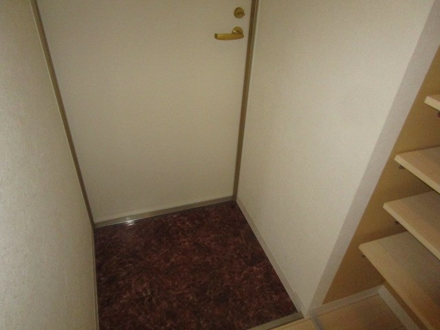 北海道札幌市東区北七条東６丁目 玄関